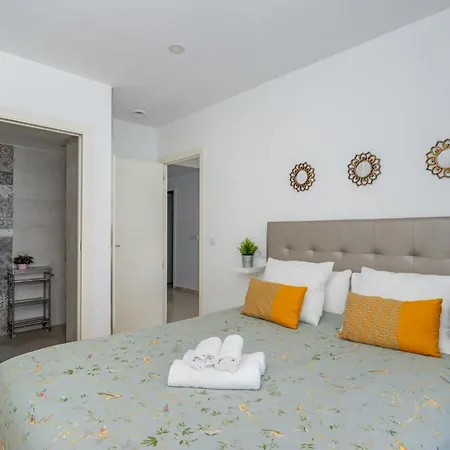 Premium Beachfront In La Carihuela 2 Apartament *