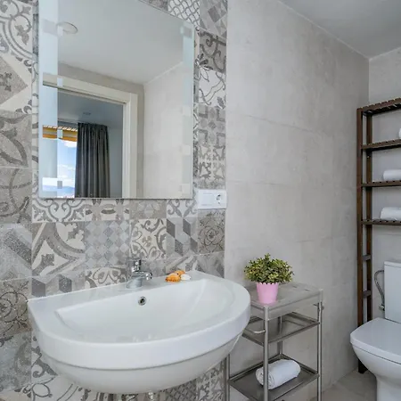 Premium Beachfront In La Carihuela 2 Torremolinos